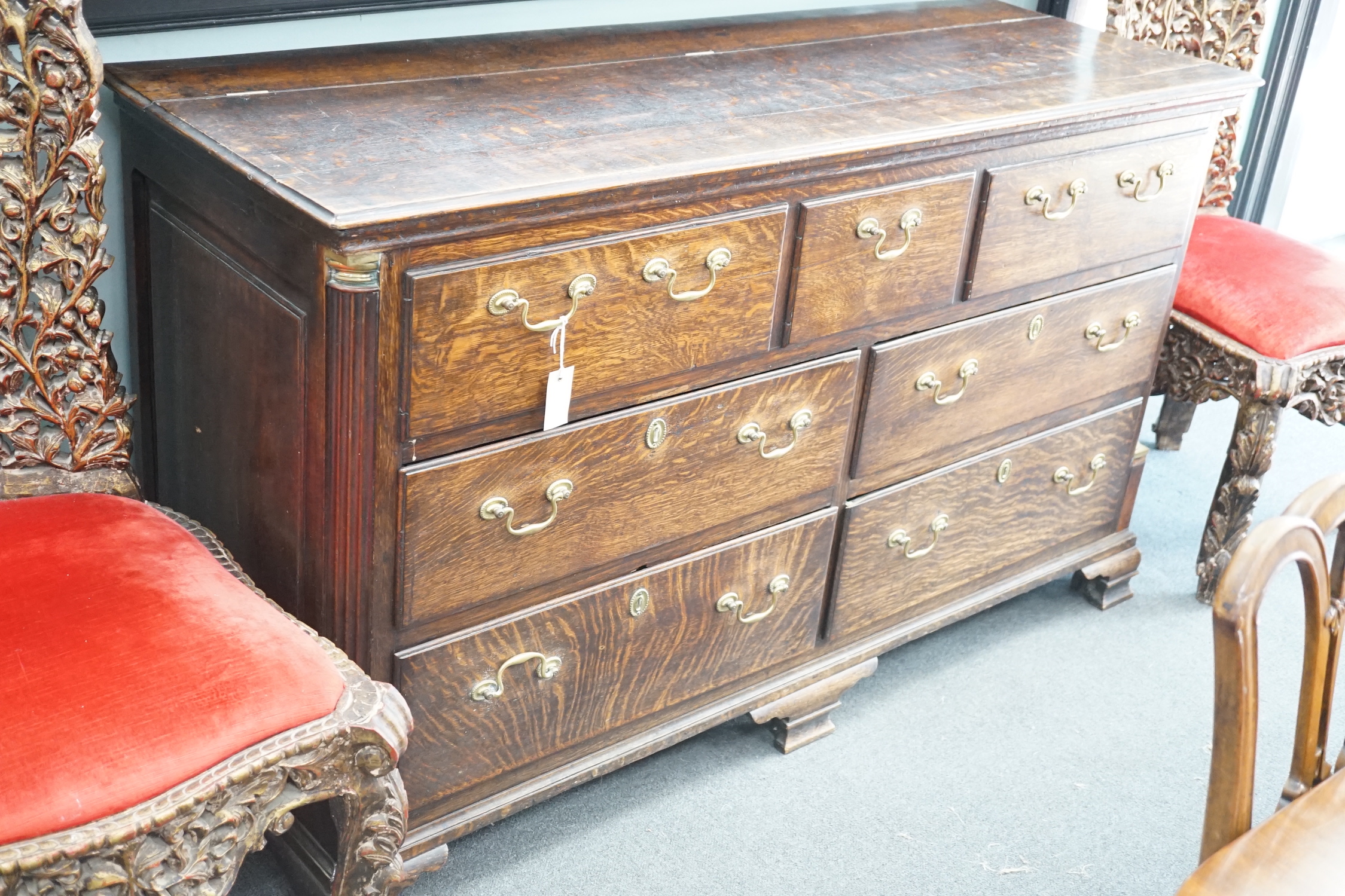 An 18th century Lancashire oak mule chest, width 158cm, depth 55cm, height 91cm
